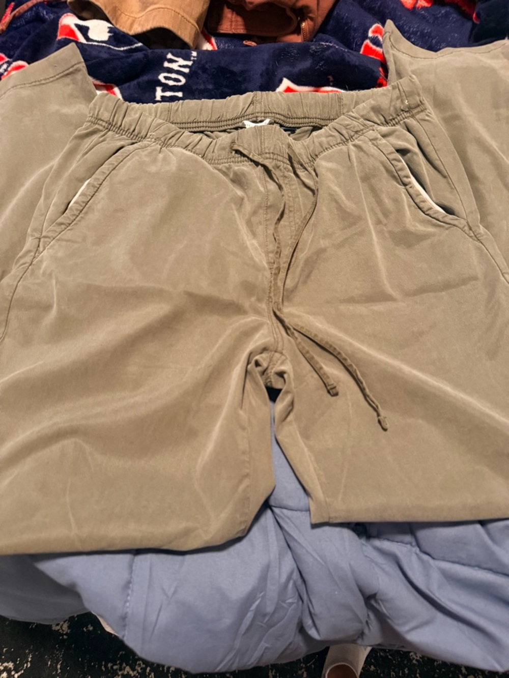 American Eagle Wide Leg Drawstring Pants in Olive - Picture 5 of 8
